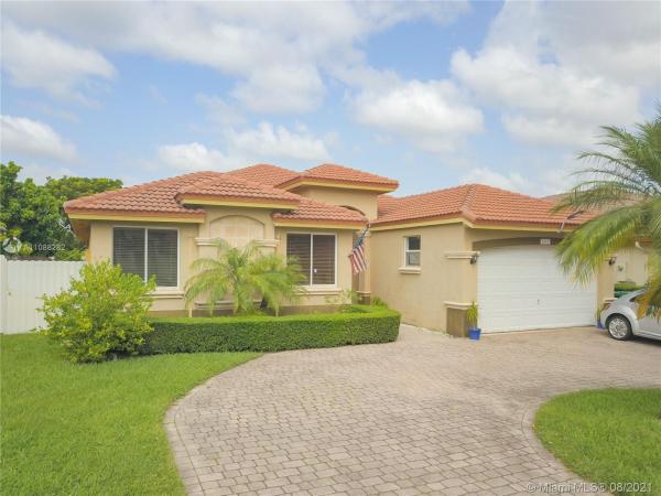 2612 SW 143rd Ave, Unincorporated Dade County, Florida 33175, image 2