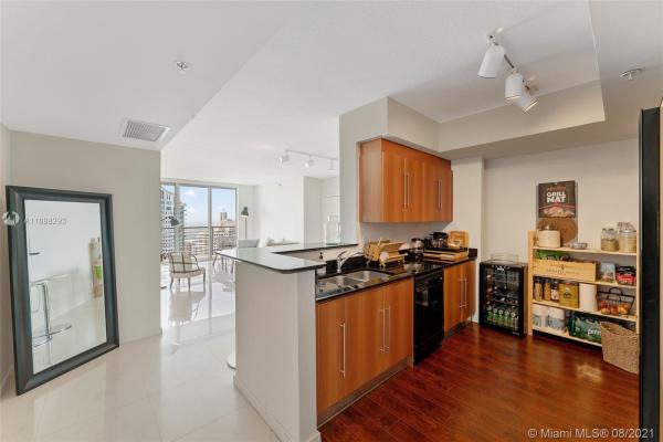 One Miami East, Miami, Florida 33131, image 1