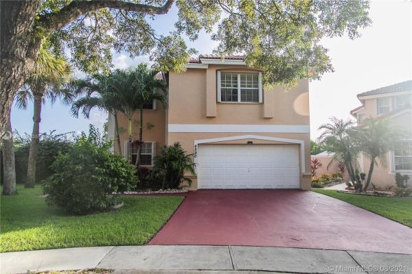 Gardens At Huntington, 4890 SW 153rd Ter, Miramar, Florida 33027, image 2