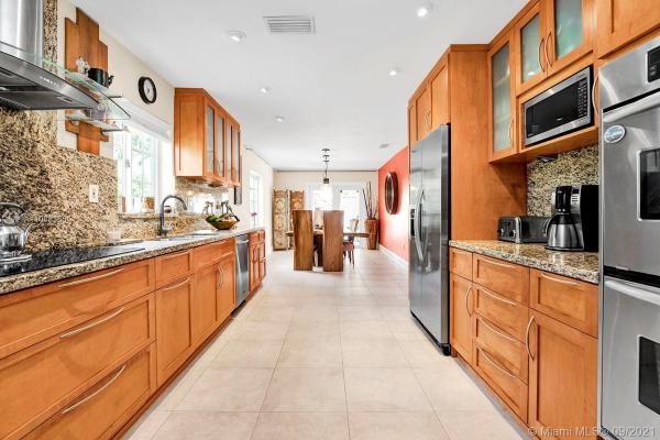 Glamar Estates, 9481 SW 11th St, Westchester, Florida 33174, image 2