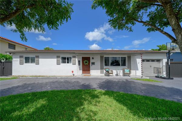 Coral Gardens, 2810 SW 95th Ave, Westchester, Florida 33165, image 2