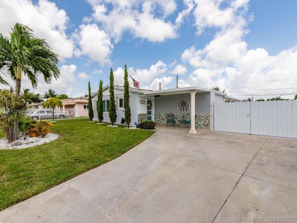 Carol City Gardens, 4321 NW 191st St, Miami Gardens, Florida 33055, image 2