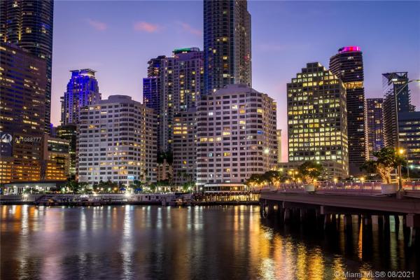 The Four Ambassadors, 801 Brickell Bay Dr #869, Miami, Florida 33131, image 2