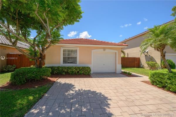 Victoria Parc, 14572 SW 155th Pl, Country Walk, Florida 33196, image 2