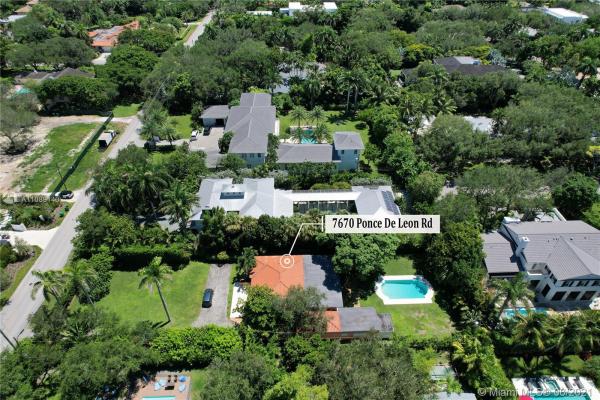 Kingsleys, 7670 Ponce De Leon Rd, South Miami, Florida 33143, image 2
