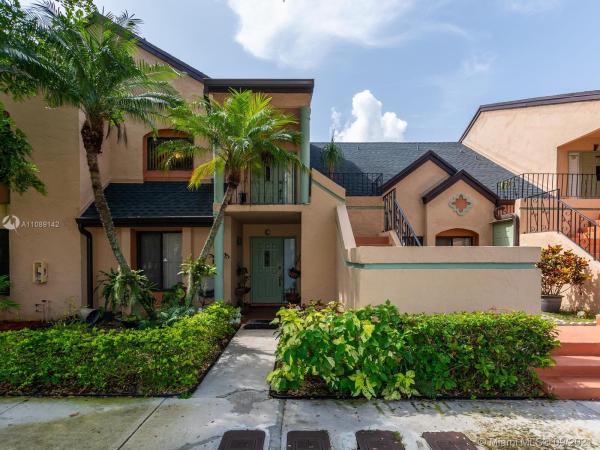 Fontana Point, 8210 NW 191st St #25-G, Hialeah, Florida 33015, image 2