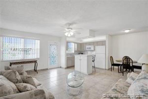 1354 N 12th Ct #7B, Hollywood, Florida 33019, image 2