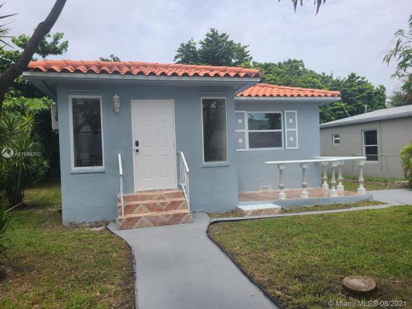 Stephens Manor, 1035 NW 73rd St, Gladeview, Florida 33150, image 2