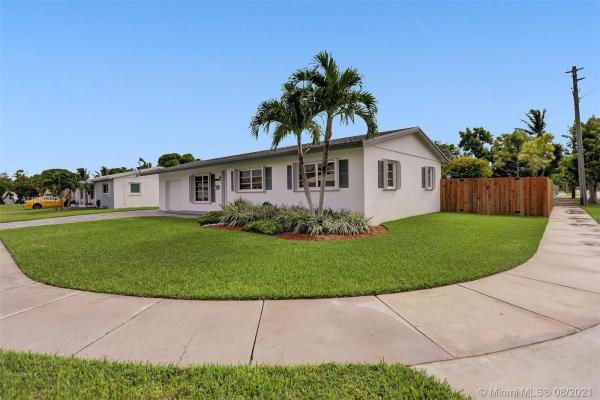 Fairway Park, 16131 SW 104th Ave, Palmetto Estates, Florida 33157, image 2