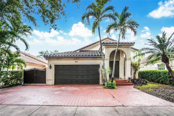 Alameda North, 8841 NW 153rd Ter, Miami Lakes, Florida 33018, image 2