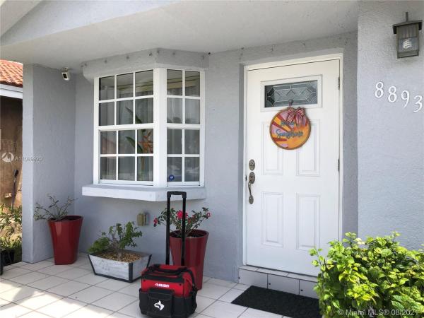 London Estates, 8893 NW 113th St, Hialeah Gardens, Florida 33018, image 2
