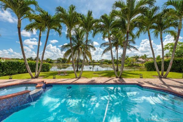3563 SW 150th Ct, Unincorporated Dade County, Florida 33185, image 2