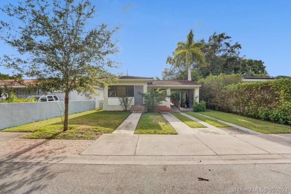 Tamiami Place, 916 El Rado St, Coral Gables, Florida 33134, image 2