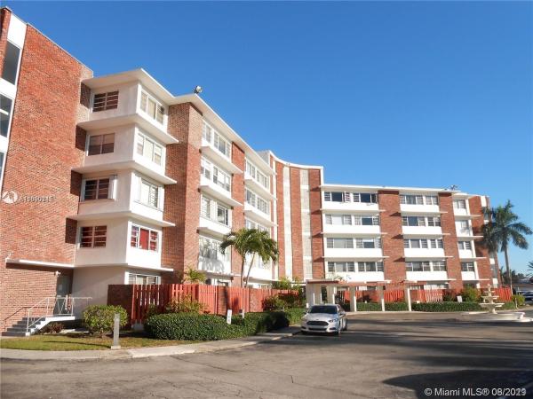 The Shores, 1700 NE 105th St #101, Miami Shores, Florida 33138, image 2