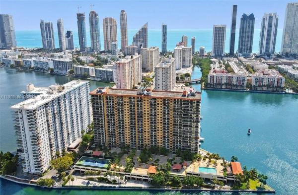Winston Towers 700, 290 174th St #1417, Sunny Isles Beach, Florida 33160, image 2