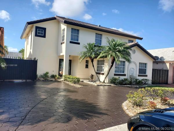 Venezia Homes Estates, 13394 NW 8th St, Tamiami, Florida 33182, image 2