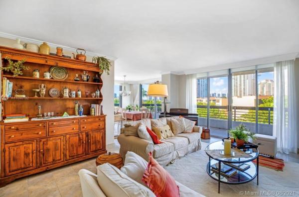 Mystic Pointe Tower 600, 3400 NE 192nd St #501, Aventura, Florida 33180, image 1