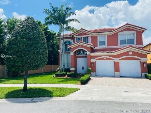 Century Gardens Village, 15376 SW 93rd Ln, The Hammocks, Florida 33196, image 2