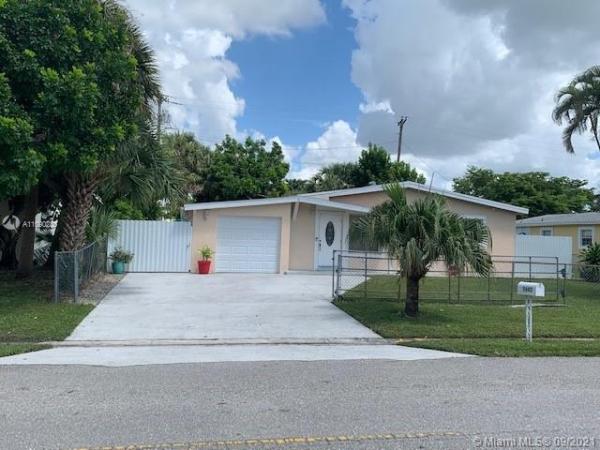 Lake Worth Hills, 5683 S 37th Ct, Greenacres, Florida 33463, image 2