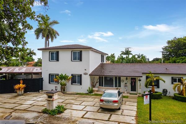 Darlington Manor, 9623 SW 57th St, Sunset, Florida 33173, image 2