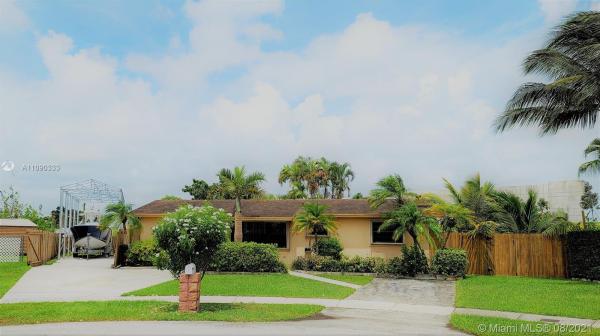 Pinewood Manor, 27822 SW 130th Ct, Three Lakes, Florida 33032, image 2
