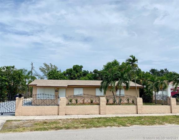 Liberty Gardens, 3271 NW 211th St, Miami Gardens, Florida 33056, image 2