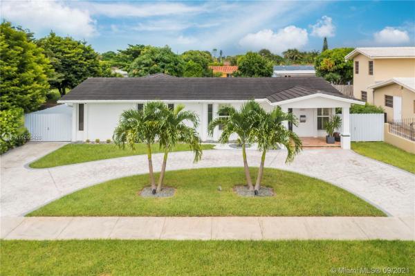 3421 SW 100th Ave, University Park, Florida 33165, image 2