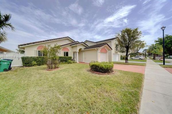 Palma Royale, 14321 SW 116th #14321, The Hammocks, Florida 33186, image 2