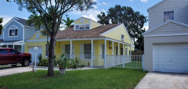 Deerwood, 12804 SW 146th Ln, Three Lakes, Florida 33186, image 2