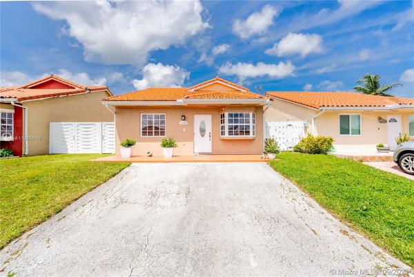 Maria Luisa Estates, 11658 NW 89th Pl, Hialeah Gardens, Florida 33018, image 1