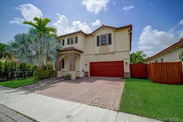 Garden Estates, 15544 SW 116th Ter, The Hammocks, Florida 33196, image 2