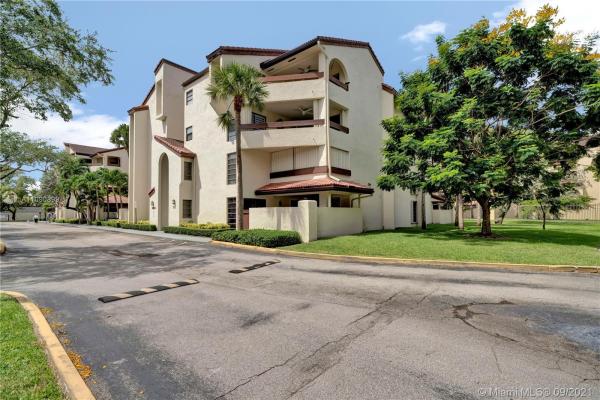 Kenland Bend South, 9010 SW 125th Ave #G108, The Crossings, Florida 33186, image 1