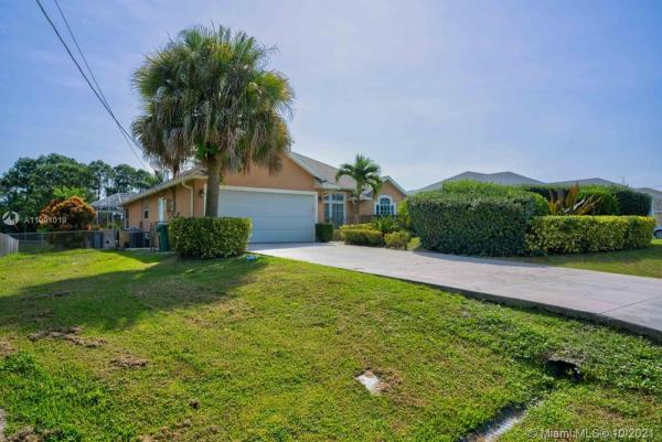 1955 SW Castinet, Florida 34953, image 2