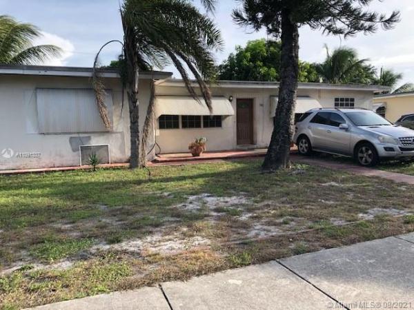 Highview Gardens, 750 NW 140th Ter, Golden Glades, Florida 33168, image 2