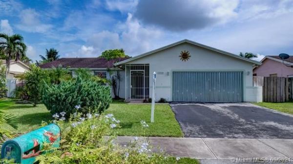 Meadow Wood Manor, 13230 SW 257th, Princeton, Florida 33032, image 2