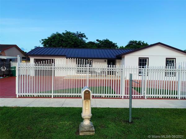 Meadow Wood Manor, 25931 SW 133rd Ct, Princeton, Florida 33032, image 2