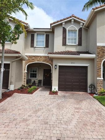 The Cove At Isles Of Bayshore, 8921 SW 223rd Ln #8921, Cutler Bay, Florida 33190, image 2