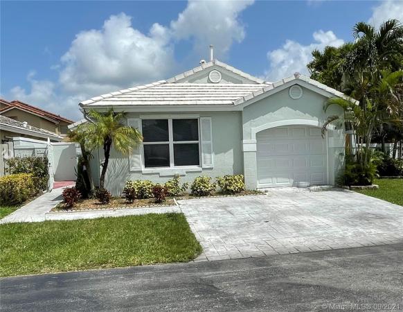 Lancaster & Capri At Lakes Of The Meadow, 4921 SW 154th Pl, Kendall West, Florida 33185, image 2