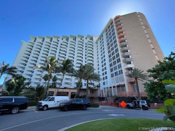 Triton Tower, 2899 Collins Ave #627, Miami Beach, Florida 33140, image 2