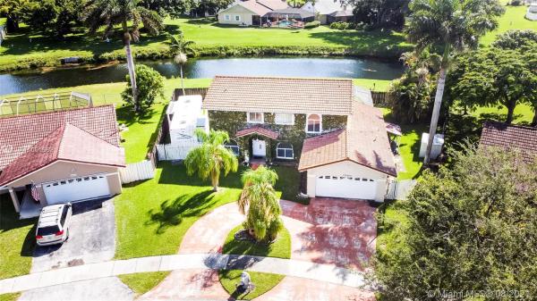River Bend, 15001 SW 144th Ct, Country Walk, Florida 33186, image 2