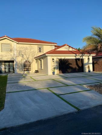 Patio Homes At Lakes Of The Meadow, 4361 SW 147th Ct, Kendall West, Florida 33185, image 2