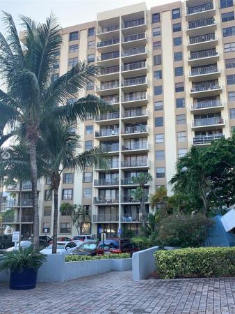 Greenwich, 1470 NE 123rd St #A707, North Miami, Florida 33161, image 2