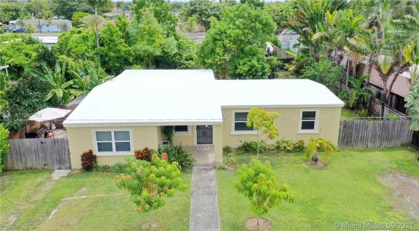 Tropical Estates, 4945 SW 97th Ct, Olympia Heights, Florida 33165, image 2