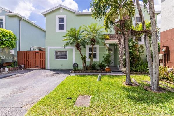 Encore, 9058 SW 148th Ct, The Hammocks, Florida 33196, image 2