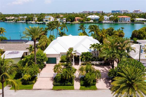 Mashta Island, 621 N Mashta Dr, Key Biscayne, Florida 33149, image 1