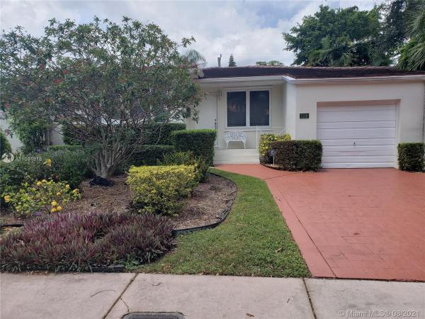 Tamiami Place, 1116 El Rado St, Coral Gables, Florida 33134, image 2