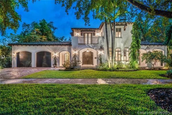 Coral Gables Country Club, 932 Escobar Ave, Coral Gables, Florida 33134, image 2