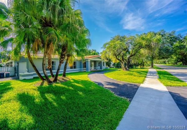 Hillmont, 9801 SW 73rd Ct, Pinecrest, Florida 33156, image 2