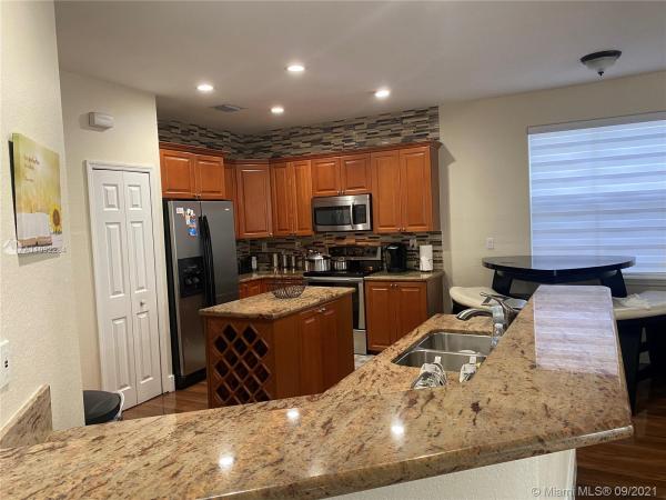 16384 SW 61st Ln, Unincorporated Dade County, Florida 33193, image 2