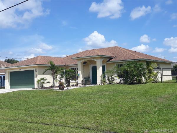 1169 SW Khan Dr, Florida 34953, image 2